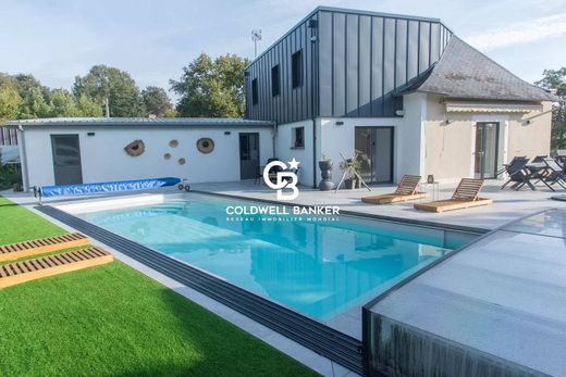 Château-Gontier, Mayenneの高級住宅