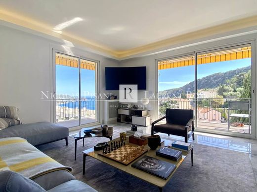 Villefranche-sur-Mer, Alpes-Maritimesのアパートメント