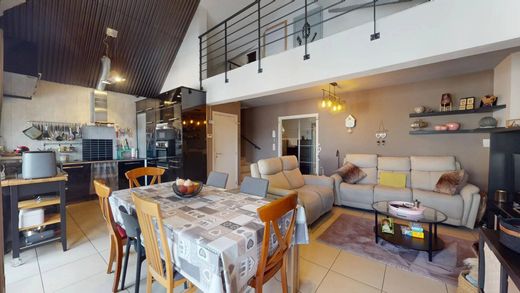 아파트 / Athus, Province du Luxembourg