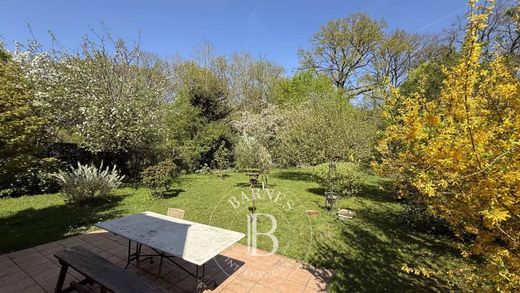 Luxe woning in La Celle-Saint-Cloud, Yvelines