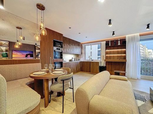 Apartament w La Muette, Auteuil, Porte Dauphine, Paris