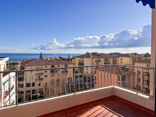 아파트 / Beaulieu-sur-Mer, Alpes-Maritimes