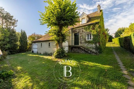 Luxus-Haus in Bougival, Yvelines