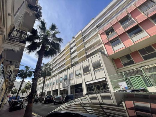 Office in Cannes, Alpes-Maritimes