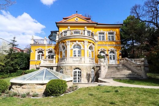 Villa Budapeşte, Budapest