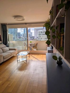 Apartment in Courbevoie, Hauts-de-Seine