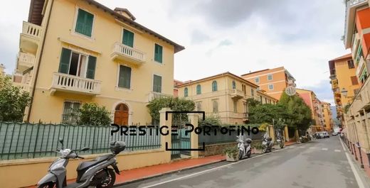 Santa Margherita Ligure, Provincia di Genovaのアパートメント
