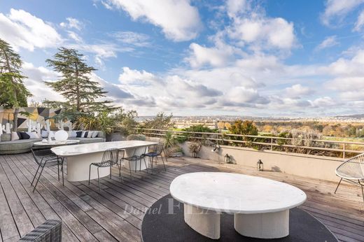 Apartment in La Muette, Auteuil, Porte Dauphine, Paris