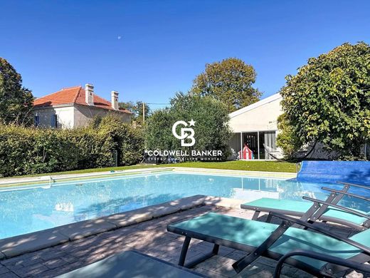 Luxury home in Mirambeau, Charente-Maritime