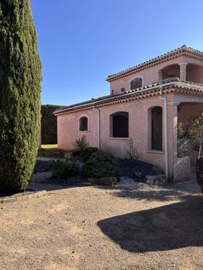 Luxury home in Solaize, Rhône