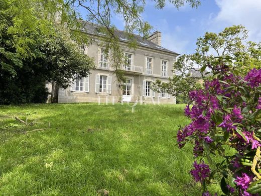 Lannion, Côtes-d'Armorの高級住宅