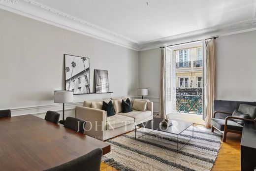 Apartment in La Muette, Auteuil, Porte Dauphine, Paris