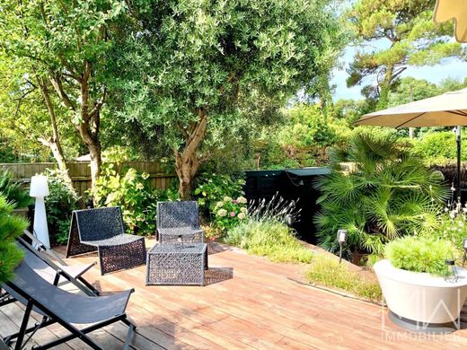 Casa di lusso a Cap Ferret, Gironda