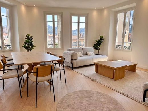 Appartamento a Nizza, Alpi Marittime