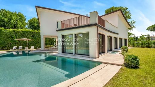 Villa in Forte dei Marmi, Provincia di Lucca