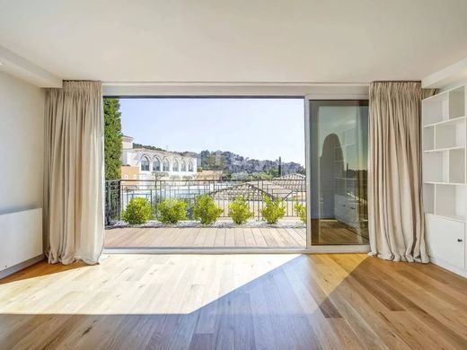 Apartment in Mougins, Alpes-Maritimes