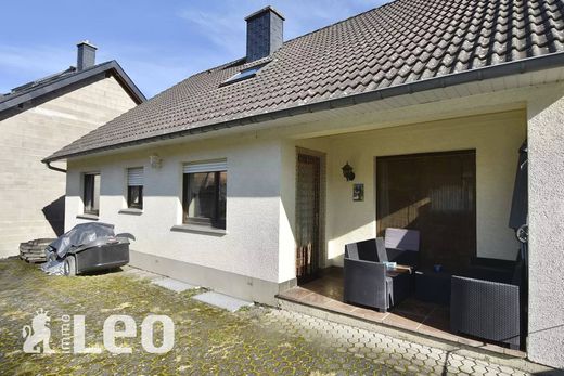 Luxury home in Troisvierges, Clervaux