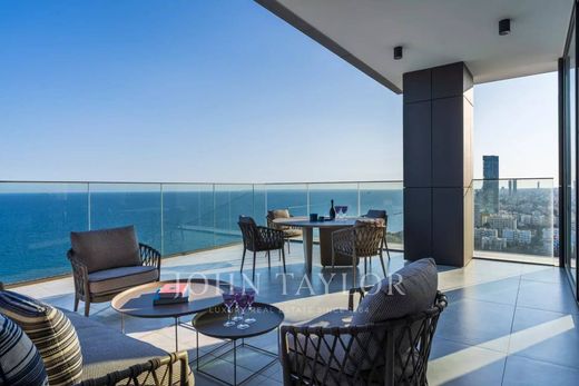 Apartment / Etagenwohnung in Limassol, Limassol District