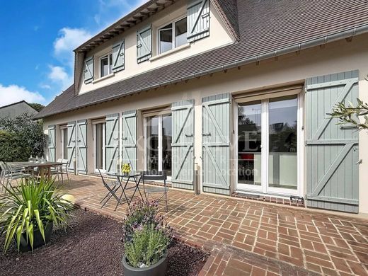 Luxury home in Touques, Calvados