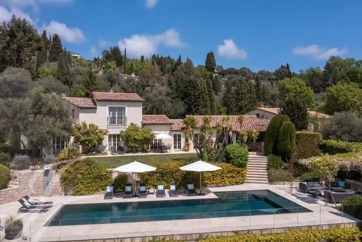 Luxury home in Châteauneuf-Grasse, Alpes-Maritimes