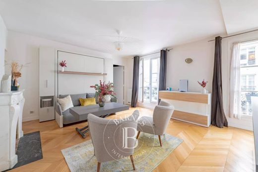 Apartment / Etagenwohnung in Montparnasse, Alésia, Montsouris, Paris