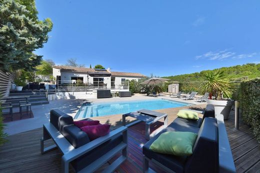 Вилла, Ним, Gard