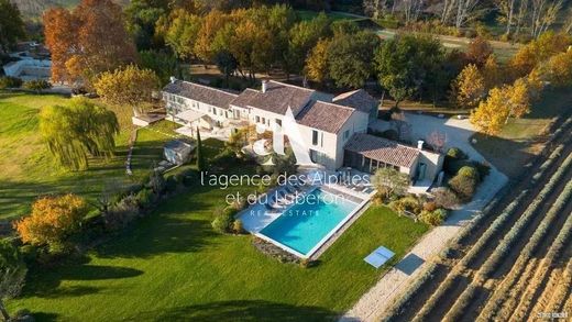 Rural or Farmhouse in Gordes, Vaucluse