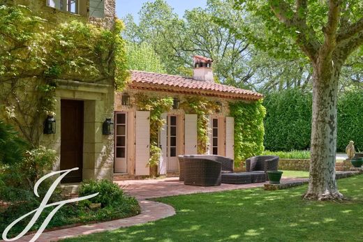 Maison de luxe à Châteauneuf-Grasse, Alpes-Maritimes