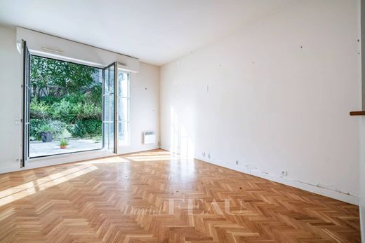 Apartment in Boulogne-Billancourt, Hauts-de-Seine