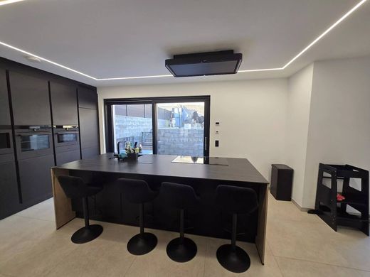 Luxury home in Bissen, Mersch