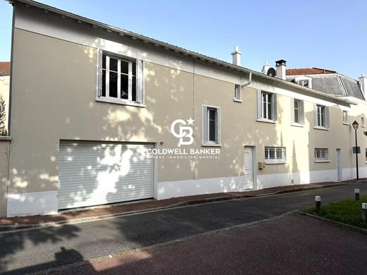 Casa di lusso a Croissy-sur-Seine, Yvelines