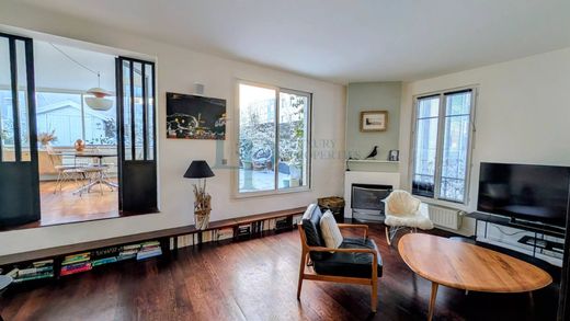 Квартира, Suresnes, Hauts-de-Seine