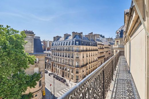 Apartment / Etagenwohnung in Champs-Elysées, Madeleine, Triangle d’or, Paris