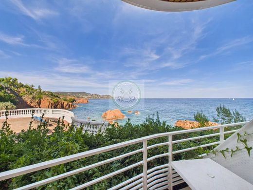 Apartament w Saint-Raphaël, Var