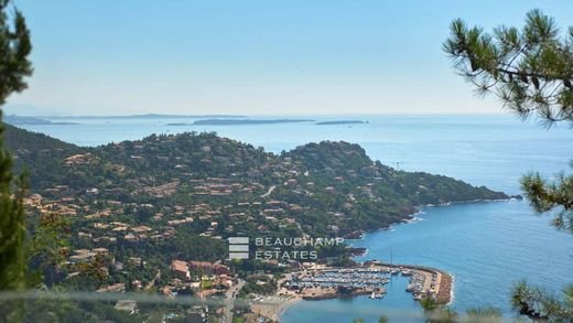 Βίλα σε Théoule-sur-Mer, Alpes-Maritimes