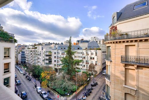 Apartment / Etagenwohnung in La Muette, Auteuil, Porte Dauphine, Paris