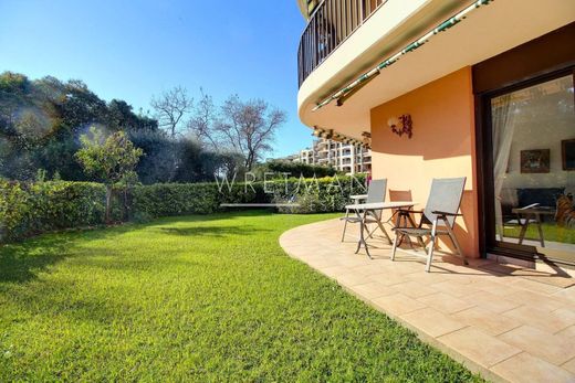 Apartament w Mandelieu-la-Napoule, Alpes-Maritimes