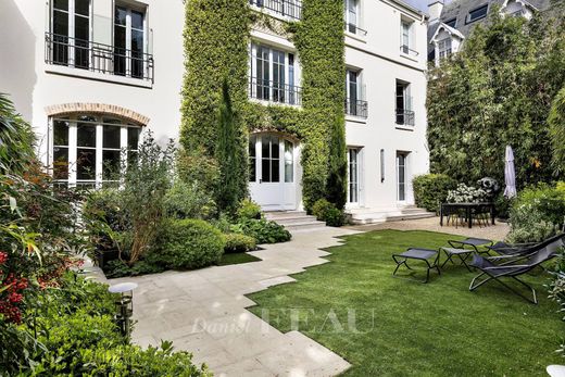 Luxury home in La Muette, Auteuil, Porte Dauphine, Paris