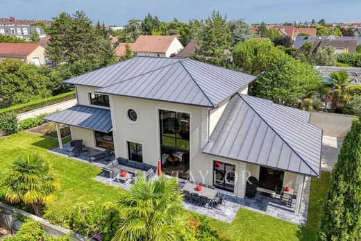 Luxe woning in Croissy-sur-Seine, Yvelines