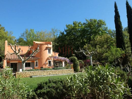 Luxury home in Le Tholonet, Bouches-du-Rhône