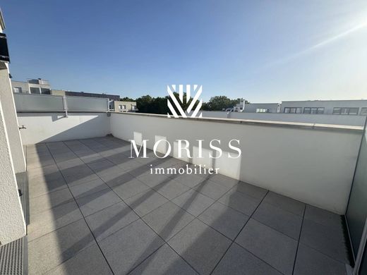 Apartment in Créteil, Val-de-Marne