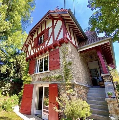 Casa di lusso a Joinville-le-Pont, Val-de-Marne