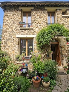 Luxus-Haus in Le Raincy, Seine-Saint-Denis