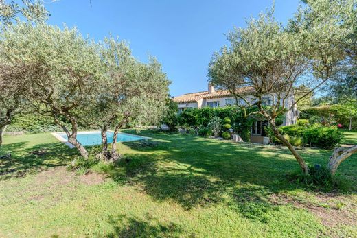 Luxe woning in Saint-Rémy-de-Provence, Bouches-du-Rhône