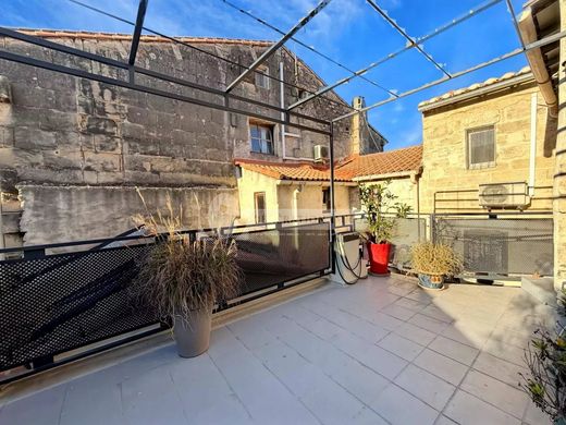 Luxury home in Arles, Bouches-du-Rhône