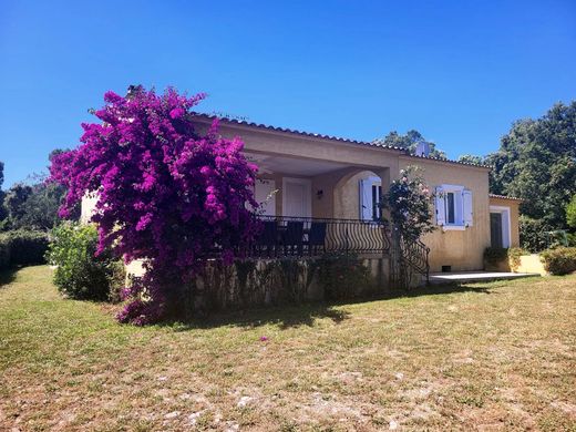 Villa à Serra-di-Fiumorbo, Haute-Corse