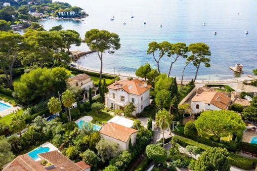 Antibes, Alpes-Maritimesのヴィラ
