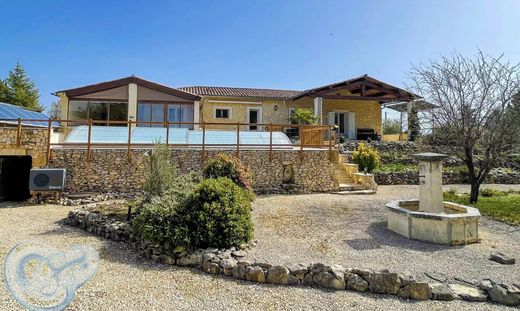 Luxury home in Sault, Vaucluse