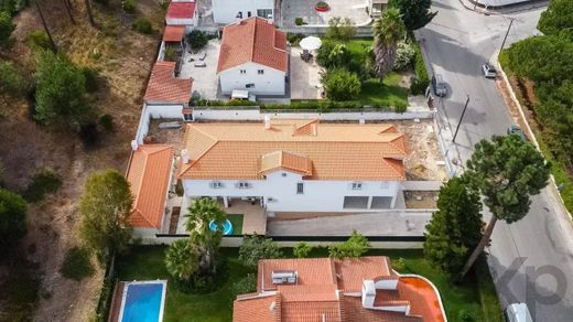 Villa a Corroios, Seixal