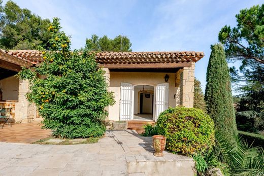 Luxe woning in Nîmes, Gard